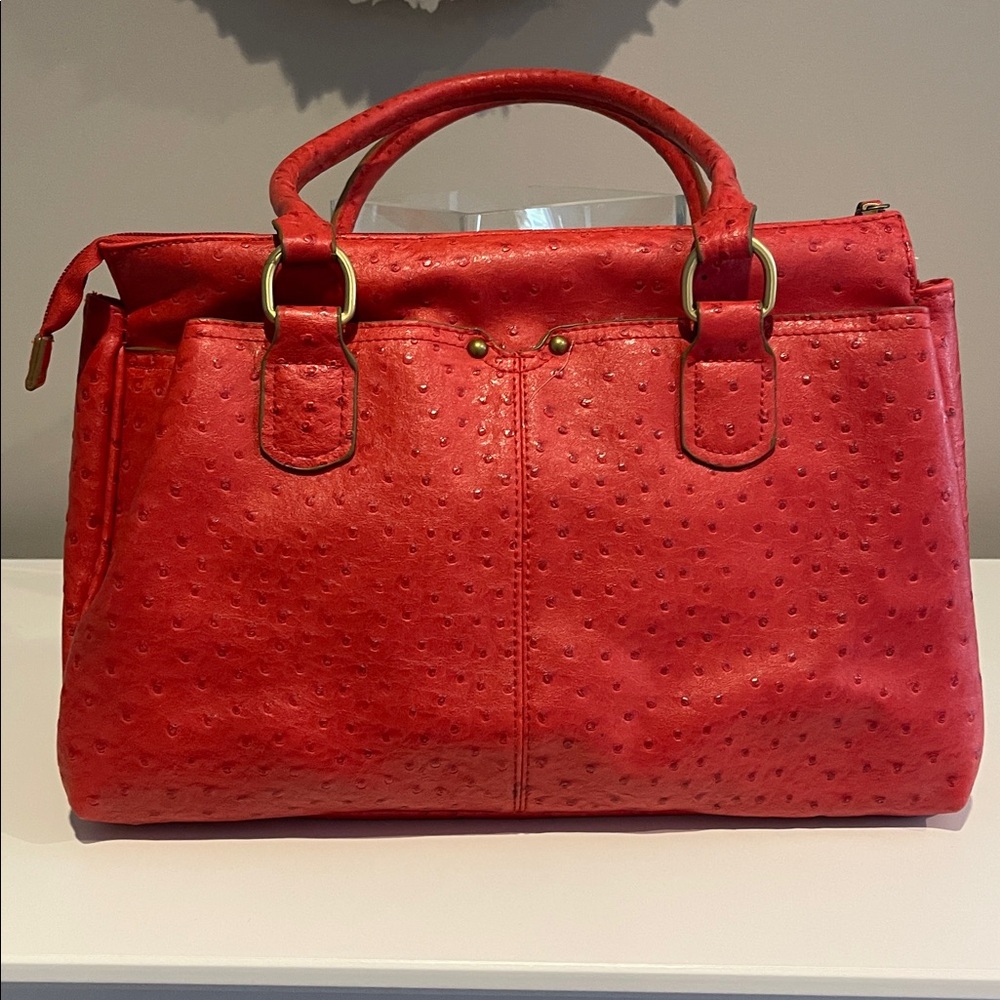 LAST CHANCE on this Bueno Vibrant Orange/Red Textured Bag